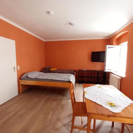 Kleine 1-Raum-Ferienwohnung Mit Hohem Komfort Teuchern المظهر الخارجي الصورة
